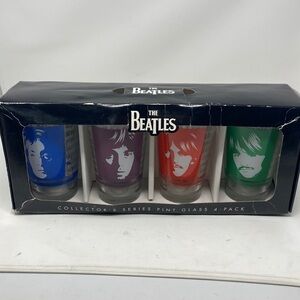 𝅺BEATLES Colorful Portrait Pint Beer Drinking Glasses new in box
